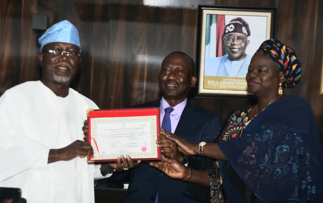 Ondo guber poll: INEC presents certificates of return to Aiyedatiwa, Adelami Ondo guber poll: INEC presents certificates of return to Aiyedatiwa, Adelami