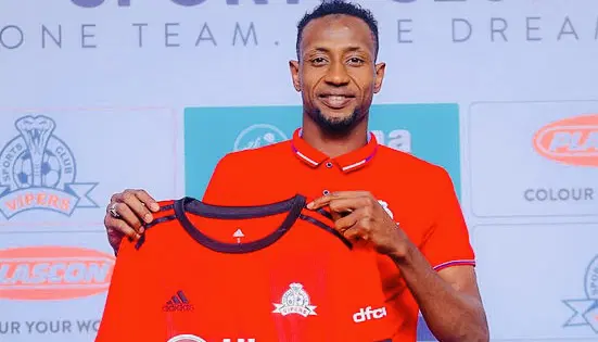 Nigerian footballer dies after ‘falling from shopping mall’s balcony’ in Uganda Nigerian footballer dies after ‘falling from shopping mall’s balcony’ in Uganda