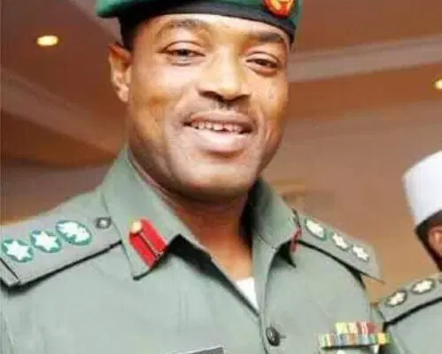 Obasanjo’s former ADC, Major General Jemitola slumps, dies in Abuja Obasanjo’s former ADC, Major General Jemitola slumps, dies in Abuja