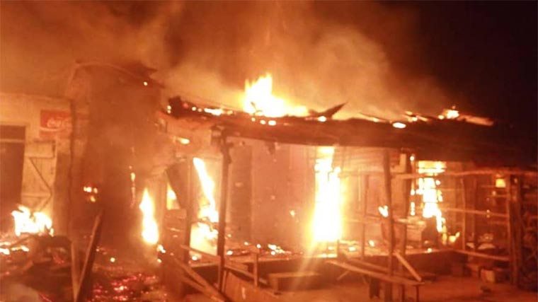 Shops gutted by fire, destroys goods worth millions in Ibadan Shops gutted by fire, destroys goods worth millions in Ibadan
