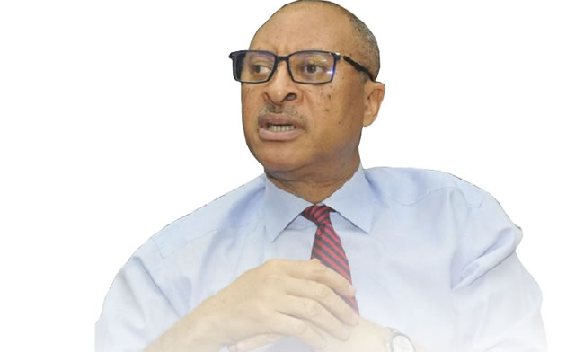 Shadow govt: 500 lawyers to defend Utomi against DSS Shadow govt: 500 lawyers to defend Utomi against DSS