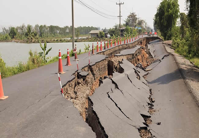 Hundreds of earthquakes shake Japanese island Hundreds of earthquakes shake Japanese island