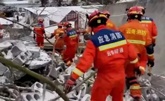 47 buried in southwest China landslide 47 buried in southwest China landslide