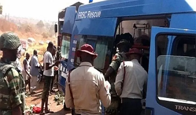 Nine die, seven injured in Lagos-Abeokuta expressway accident Nine die, seven injured in Lagos-Abeokuta expressway accident