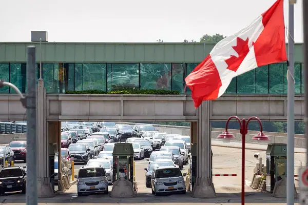 50% of Canadians are $200 or less away from going broke – report 50% of Canadians are $200 or less away from going broke – report