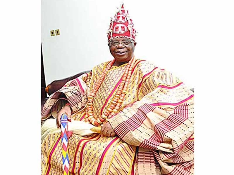 Monarch dissolves Sharia panel in Ekiti, summons Islamic leaders Monarch dissolves Sharia panel in Ekiti, summons Islamic leaders