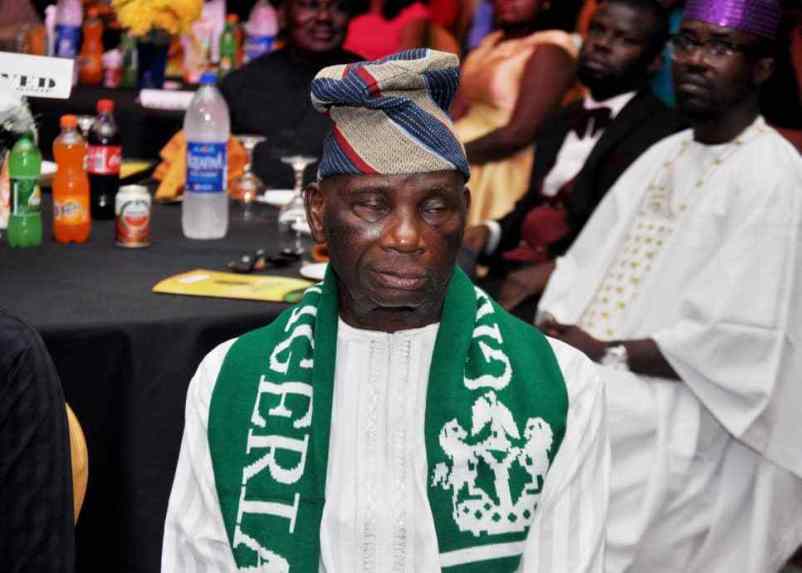 FG donates N30m to family of Taiwo Akinkunmi, Nigeria’s flag designer FG donates N30m to family of Taiwo Akinkunmi, Nigeria’s flag designer