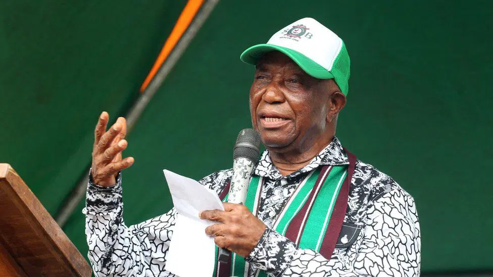 Liberian president suspends over 450 officials for failing to declare assets Liberian president suspends over 450 officials for failing to declare assets