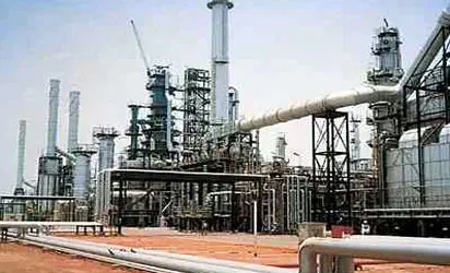 Support staff shut down Warri Refinery over poor conditions of service Support staff shut down Warri Refinery over poor conditions of service
