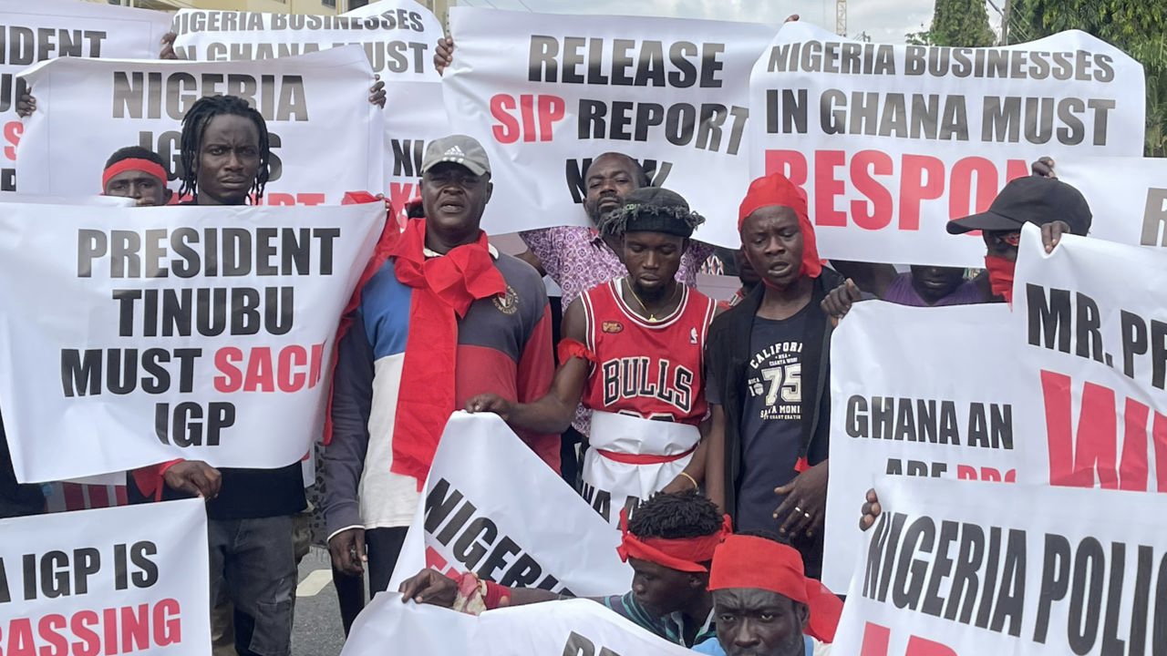 Ghanaians protest, criticise government-sponsored harassment in Abuja Ghanaians protest, criticise government-sponsored harassment in Abuja