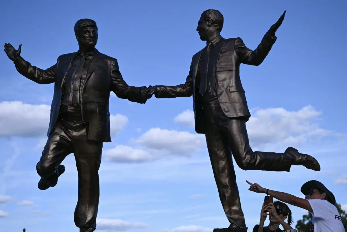 Statue of Trump, Epstein hand-in-hand reappears near US Capitol